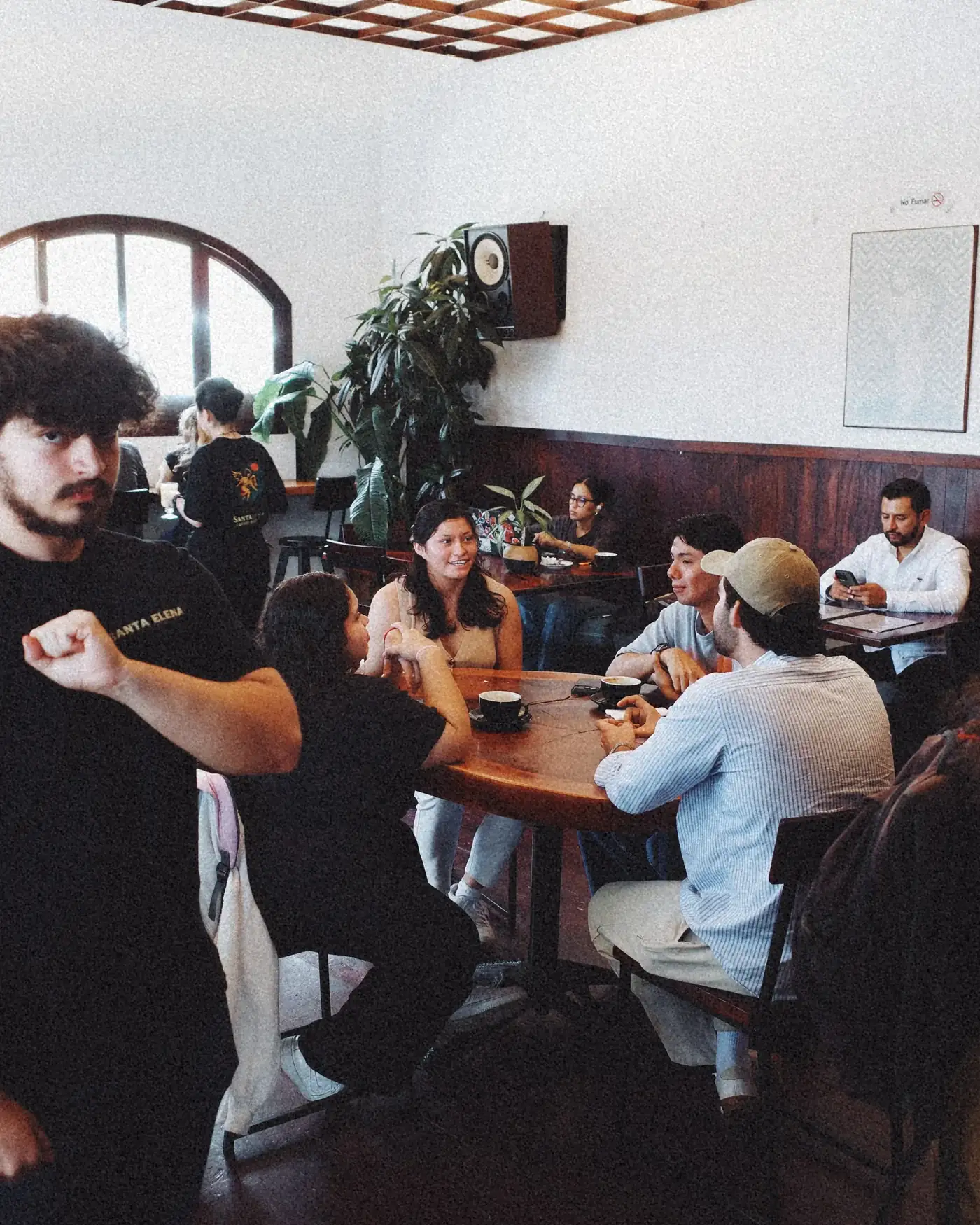 Interior de la cafetería Santa Elena